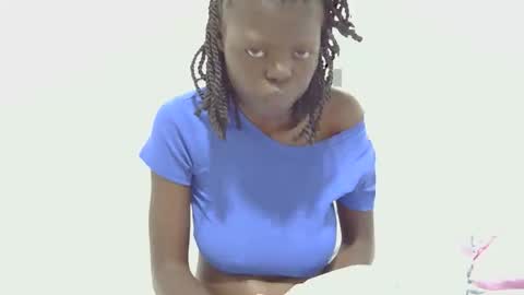 laylani69 online show from 7, 6, 2026