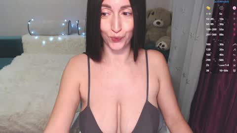 Snapshot of li_lu666 chatting on 5, 2, 2025 Lilu online show from 5, 2, 2025