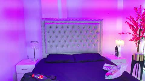 Lia  online show from 17, 9, 2025