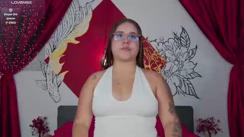 Lia Avalon online show from 1, 7, 2026
