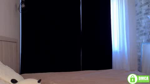 Lia  online show from 1, 10, 2025