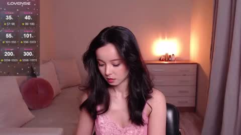 Snapshot of lia_hetty chatting on 7, 1, 2025 L I A online show from 7, 1, 2025