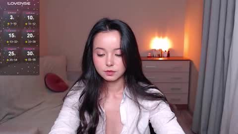 Snapshot of lia_hetty chatting on 13, 9, 2025 L I A online show from 13, 9, 2025