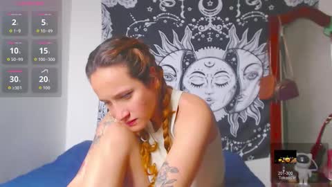 Snapshot of lia_monroe chatting on 22, 10, 2025 Lia Monroe online show from 22, 10, 2025