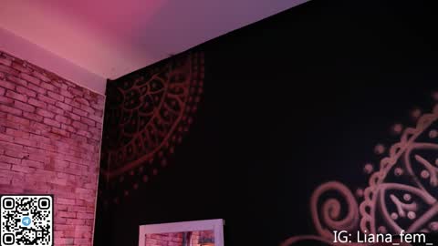 Snapshot of lia_owo chatting on 2, 12, 2025 Liana online show from 2, 12, 2025