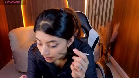 Snapshot of lia_queen_tx chatting on 5, 6, 2026 Online 1400 - 2100 online show from 5, 6, 2026