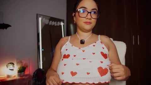 Lia  online show from 24, 10, 2025