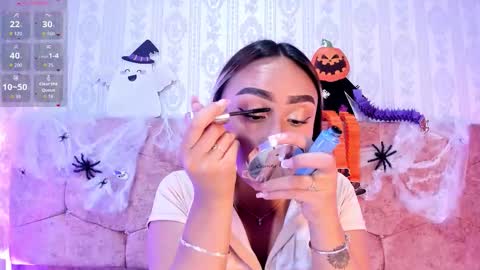 Snapshot of liaa_18 chatting on 30, 10, 2025 Liaa online show from 30, 10, 2025