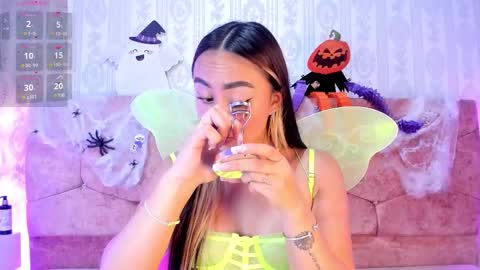 Snapshot of liaa_18 chatting on 31, 10, 2025 Liaa online show from 31, 10, 2025