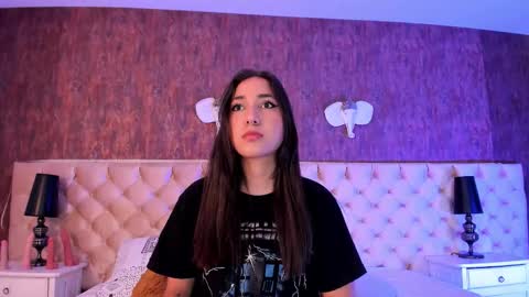 liaa turner  online show from 21, 9, 2025