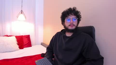 Snapshot of liabell_ chatting on 7, 8, 2026 Lia Bell online show from 7, 8, 2026