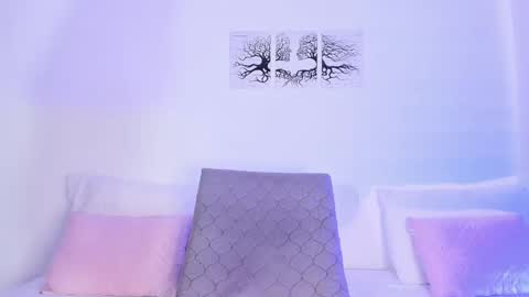 Lia online show from 12, 2, 2025