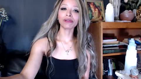 Snapshot of liadivina chatting on 31, 12, 2024 Lia Divina online show from 31, 12, 2024