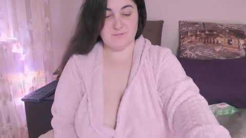 miss Lia  colection for travel online show from 9, 12, 2024