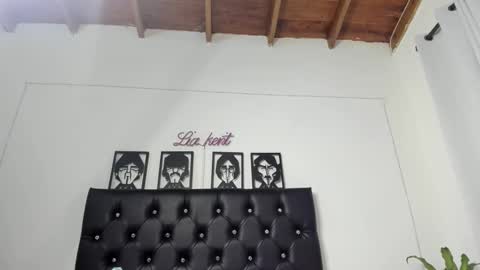 Lia Kent online show from 1, 12, 2024