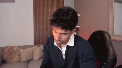 Liam Collins online show from 12, 3, 2025