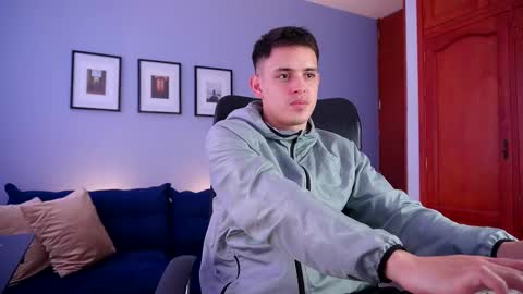 Liam online show from 26, 2, 2025