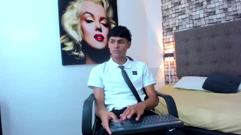 liam_heat1 online show from 27, 3, 2026