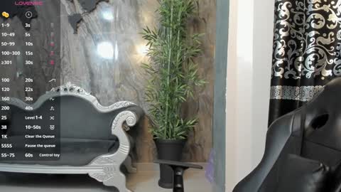 Snapshot of liam_kleiin chatting on 8, 1, 2025 LIAM KLEIN online show from 8, 1, 2025