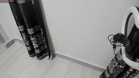 Snapshot of liam_kleiin chatting on 21, 1, 2025 LIAM KLEIN online show from 21, 1, 2025