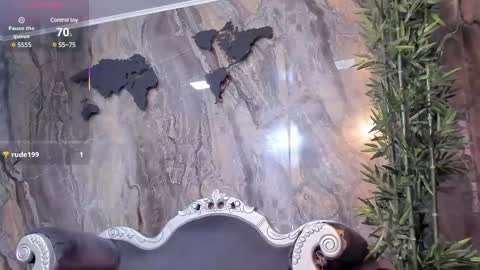 Snapshot of liam_kleiin chatting on 4, 3, 2025 LIAM KLEIN online show from 4, 3, 2025