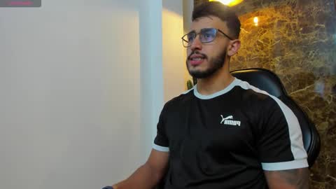 Snapshot of liam_kleiin chatting on 9, 9, 2025 LIAM KLEIN online show from 9, 9, 2025