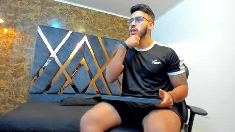 Snapshot of liam_kleiin chatting on 26, 9, 2025 LIAM KLEIN online show from 26, 9, 2025