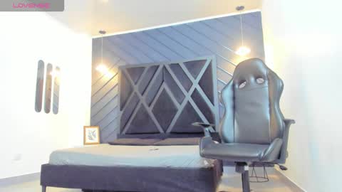 Snapshot of liam_kleiin chatting on 14, 10, 2025 LIAM KLEIN online show from 14, 10, 2025