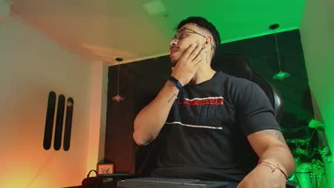 LIAM KLEIN online show from 4, 4, 2026