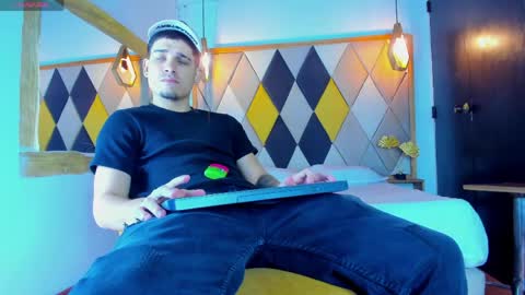 Liam online show from 19, 4, 2026