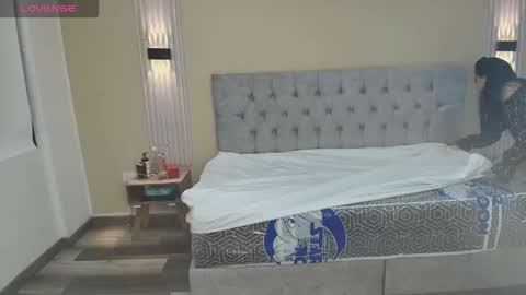 L I A M O N R O E online show from 6, 10, 2025