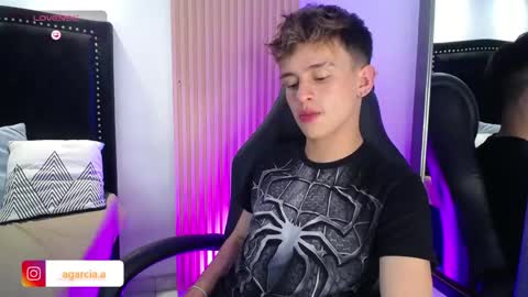 liam online show from 15, 4, 2026