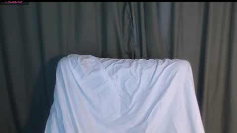 lian_eathan online show from 8, 11, 2025