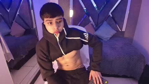 Snapshot of lian_foox chatting on 17, 10, 2025 lian online show from 17, 10, 2025
