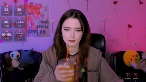 Little Liana  online show from 25, 3, 2026