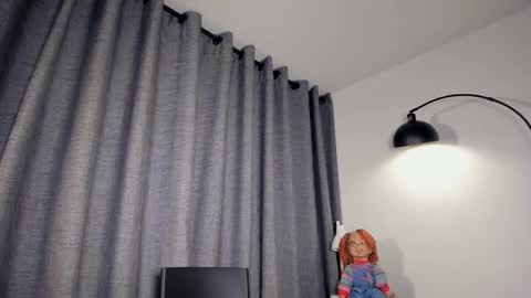 Snapshot of lianewhite chatting on 13, 11, 2025 lianewhite online show from 13, 11, 2025