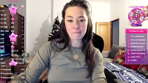 LiaQuinn online show from 3, 2, 2025