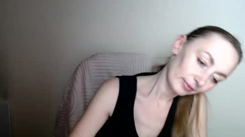 Snapshot of liasais_ chatting on 24, 6, 2026 Lia online show from 24, 6, 2026