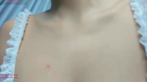 Snapshot of liavee chatting on 25, 1, 2025 Lia online show from 25, 1, 2025