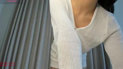 Snapshot of liavee chatting on 12, 2, 2025 Lia online show from 12, 2, 2025