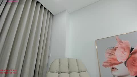 Snapshot of liavee chatting on 3, 3, 2025 Lia online show from 3, 3, 2025