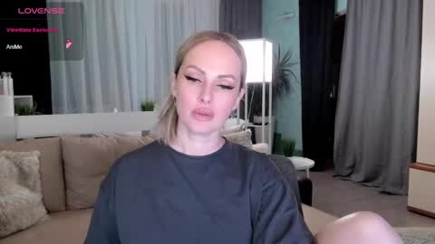 Snapshot of libby_nora chatting on 7, 12, 2024 Libby online show from 7, 12, 2024