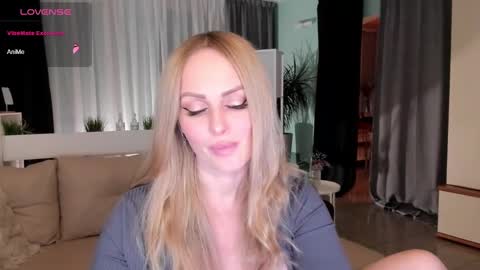 Snapshot of libby_nora chatting on 20, 12, 2024 Libby online show from 20, 12, 2024