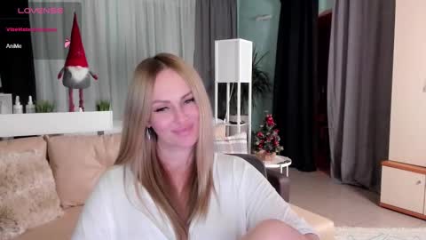 Snapshot of libby_nora chatting on 29, 12, 2024 Libby online show from 29, 12, 2024