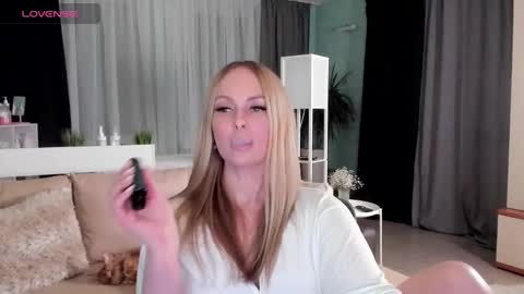 Snapshot of libby_nora chatting on 14, 1, 2025 Libby online show from 14, 1, 2025