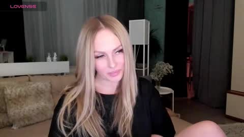 Snapshot of libby_nora chatting on 4, 2, 2025 Libby online show from 4, 2, 2025