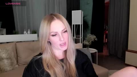 Snapshot of libby_nora chatting on 5, 2, 2025 Libby online show from 5, 2, 2025