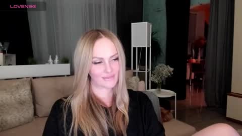 Snapshot of libby_nora chatting on 10, 2, 2025 Libby online show from 10, 2, 2025