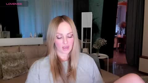 Snapshot of libby_nora chatting on 22, 2, 2025 Libby online show from 22, 2, 2025