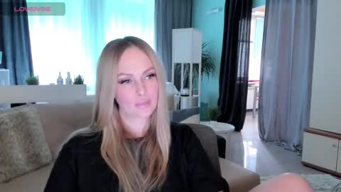 Snapshot of libby_nora chatting on 5, 3, 2025 Libby online show from 5, 3, 2025